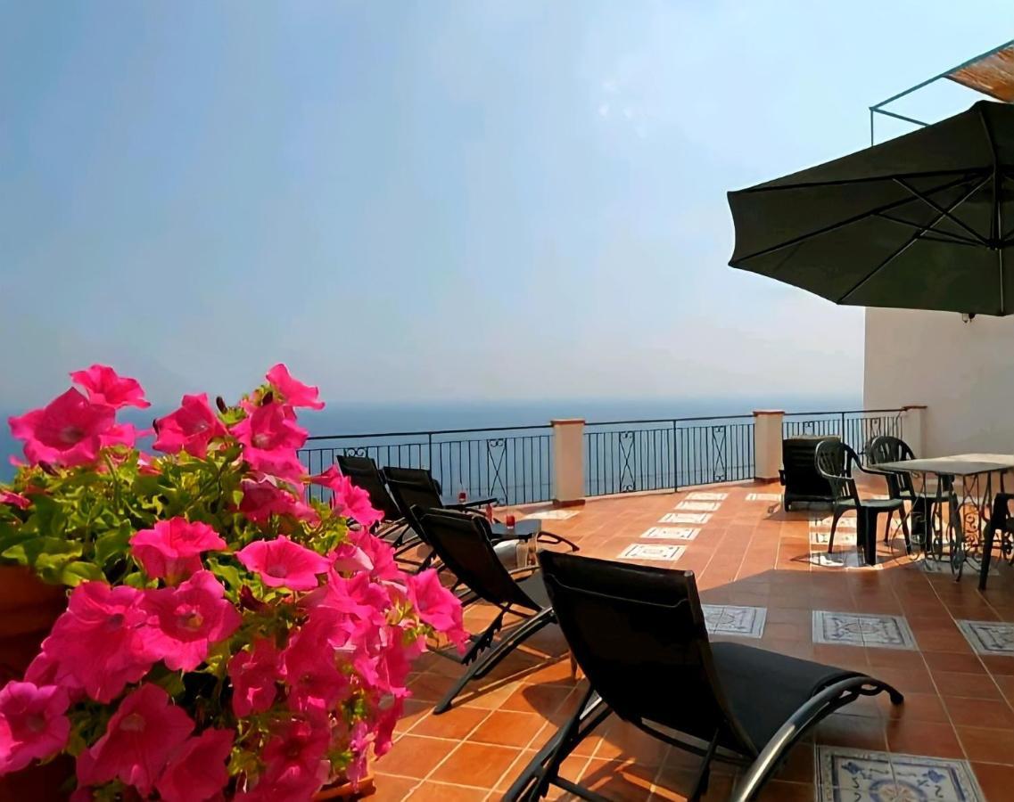 普莱亚诺Terrazza Di Rosa - Sea View别墅 外观 照片